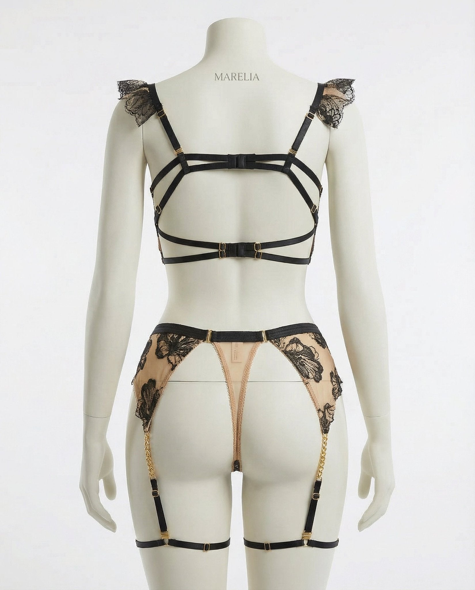 Embroidered Bra Suspender Belt And G - String Set - AR UNIVERSALghntshLingerie Set