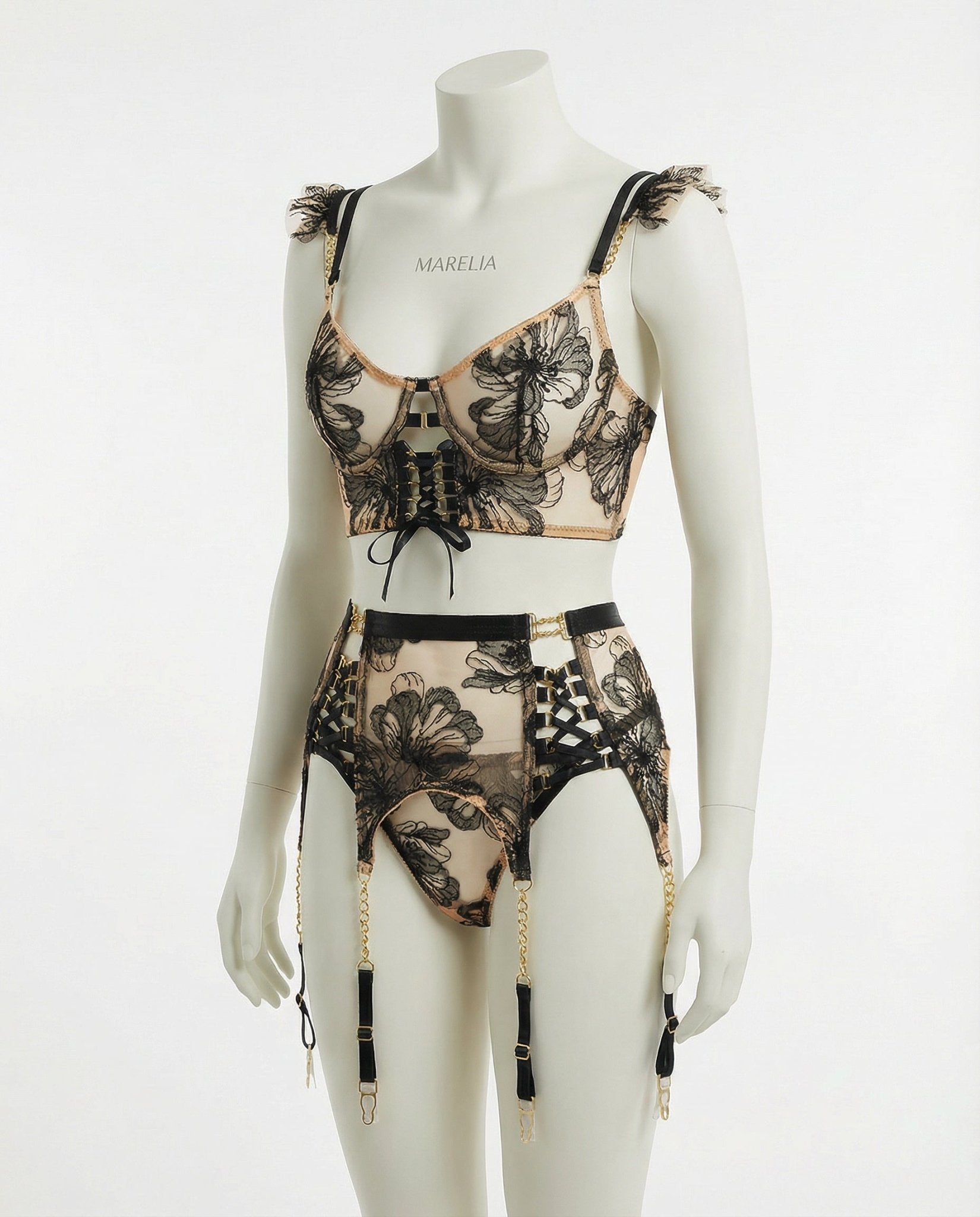 Embroidered Bra Suspender Belt And G - String Set - AR UNIVERSALghntshLingerie Set