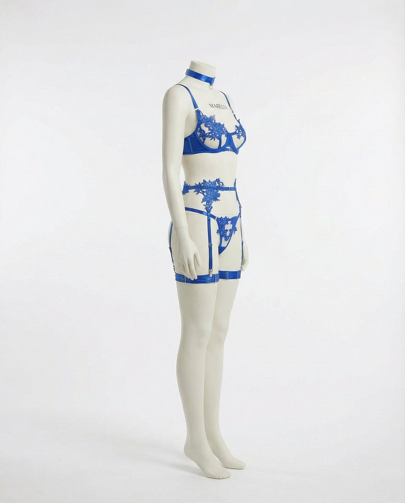 Lace Appliqué Bra G - String And Suspender Set - AR UNIVERSALghntshLingerie Set