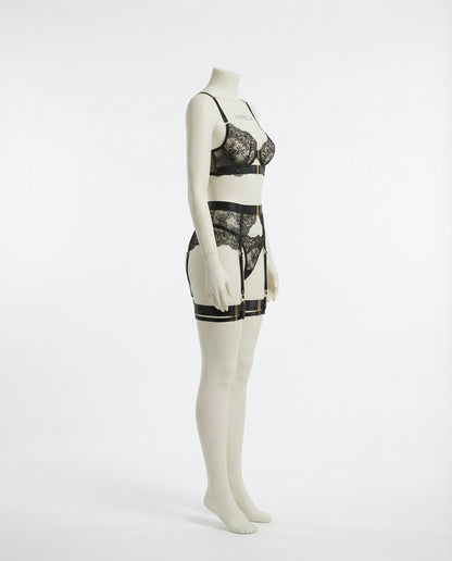 Lace Underwire Bra And Brief Set With Garter Accessories