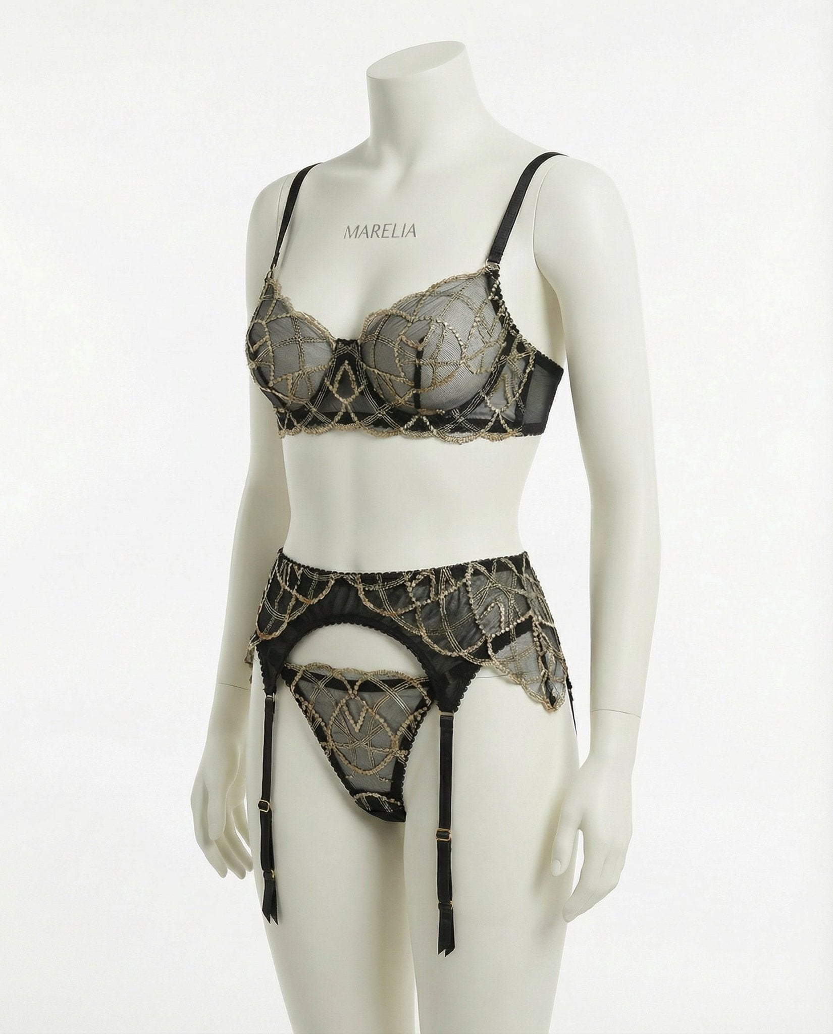 Pearl Lace Lingerie Set - Bra, Suspender Belt & Thong - AR UNIVERSALghntshLingerie Set