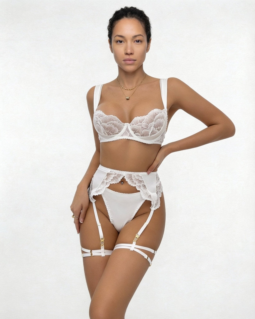 Satin Lace Underwired Lingerie Set - AR UNIVERSALAR UNIVERSALLingerie Sets